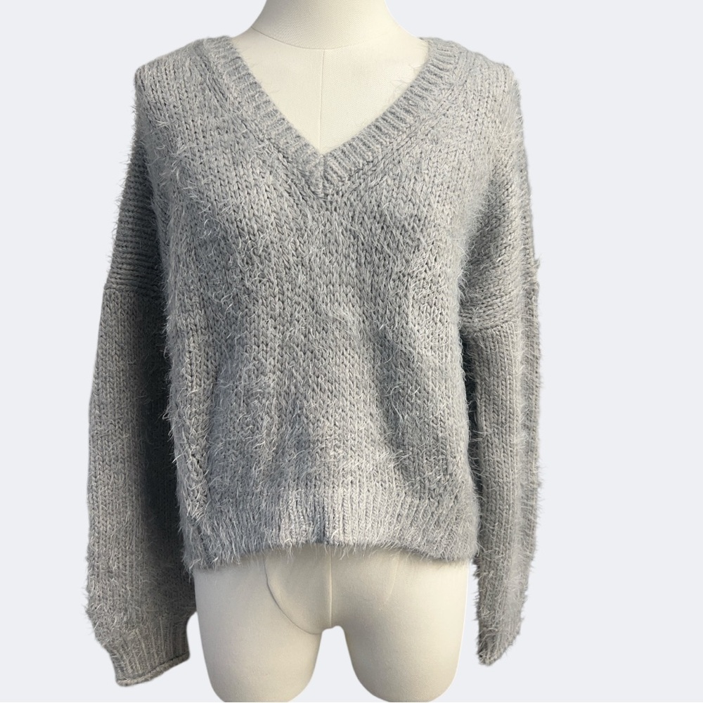 BELTAINE 100% Bloomingdale’s Fuzzy Crop Pullover Sweater in Soft Grey NWT XS‎